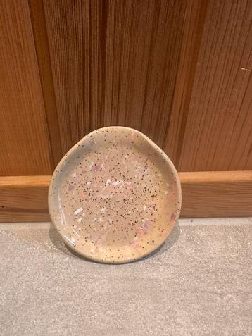 Handgemaakte spatelhouder beschikbaar voor biedingen