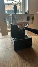 Quickmill 820 espressomachine z.g.a.n., Afneembaar waterreservoir, Zo goed als nieuw, Espresso apparaat, Gemalen koffie