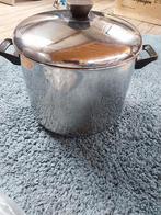 Soeppan 27 cm en 20 cm hoog. Geen inductie, Huis en Inrichting, Ophalen of Verzenden, Gebruikt, Rvs, Overige typen