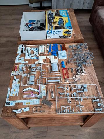 Heel veel Italeri onderdelen/accessoires.  beschikbaar voor biedingen