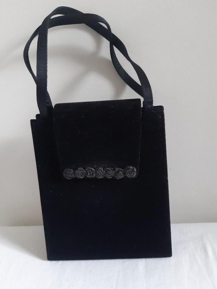 Kertst gala handtasje feest, Kleding | Dames, Gelegenheidskleding, Nieuw, Overige typen, Maat 46/48 (XL) of groter, Zwart, Ophalen of Verzenden