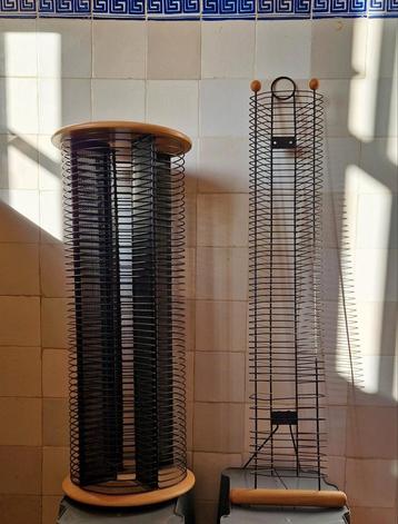 2 x CD Rek beschikbaar voor biedingen