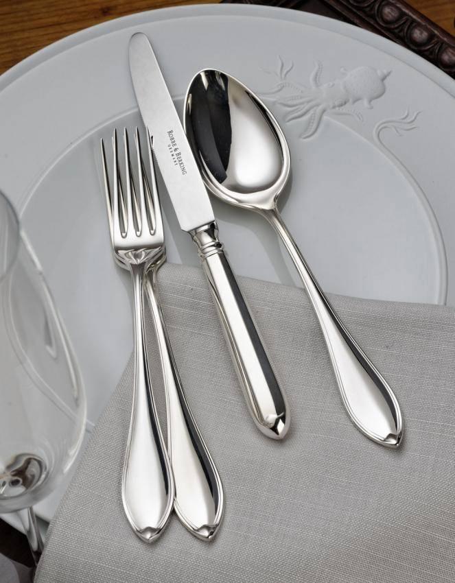 Robbe & Berking bestek cassette Navette, Huis en Inrichting, Keuken | Bestek, Zo goed als nieuw, Bestekset, Zilver, Vaatwasserbestendig