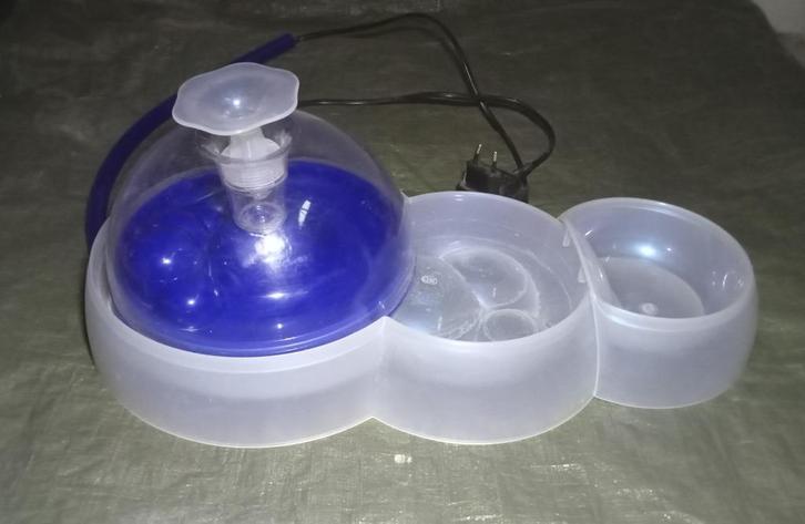 IZGS CAT IT DRINKFONTEIN BLOEM, Dieren en Toebehoren, Kattenvoerbakken en Drinkbakken, Gebruikt, Ophalen