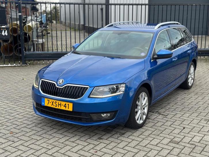 Skoda Octavia Combi 1.2 TSI Greentech Elegance Businessline, Auto's, Skoda, Bedrijf, Te koop, Octavia, ABS, Airbags, Airconditioning