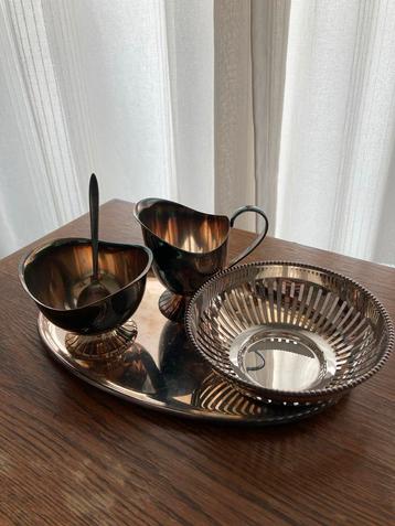 Douwe Egberts Melk en Suikerstel Zilverkleurig beschikbaar voor biedingen