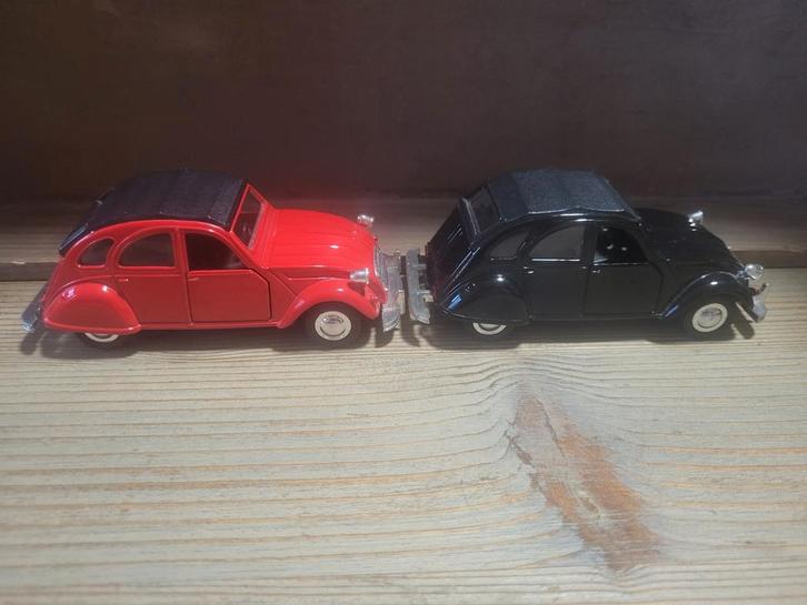 2 Citroën 2CV (Lelijke Eend) Modelauto's, Hobby en Vrije tijd, Modelbouw | Auto's en Voertuigen, Gebruikt, Auto, Groter dan 1:32