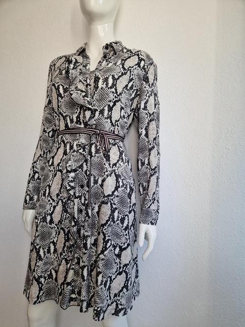 Marc Aurel doorknoopjurk. Maat 40. Slangenprint., Kleding | Dames, Jurken, Nieuw, Maat 38/40 (M), Overige kleuren, Onder de knie