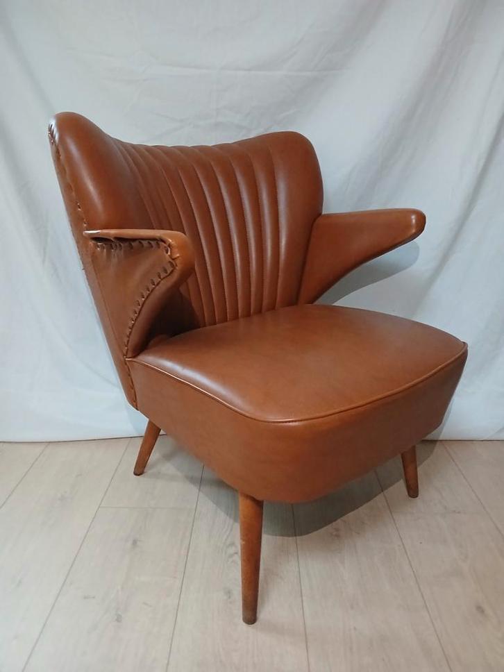 Artifort Cocktailstoel Theo Ruth, Huis en Inrichting, Fauteuils, Gebruikt, Hout, Leer, 50 tot 75 cm, Minder dan 75 cm, Ophalen