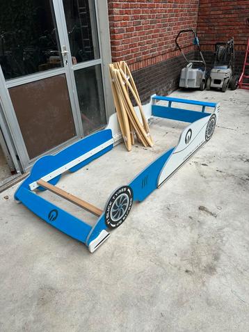 Prachtig mooie formule1 bed beschikbaar voor biedingen