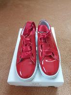 Bijna nieuwe sneakers merk CYCLEUR de LUXE, Kleding | Dames, Schoenen, Ophalen of Verzenden, Zo goed als nieuw, Rood
