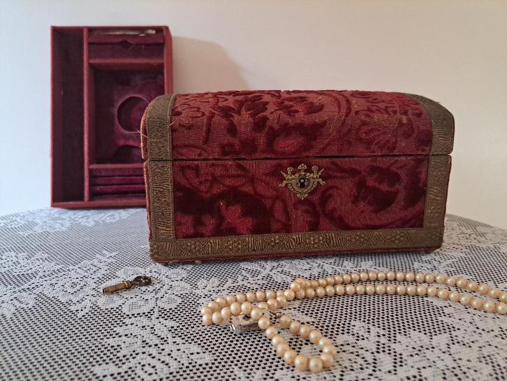 Vintage Frans Bijouterie Kistje, Antiek en Kunst, Antiek | Woonaccessoires, Ophalen of Verzenden