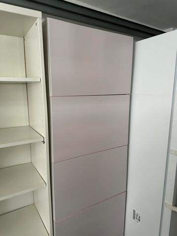 Ikea kast deurtjes licht roze