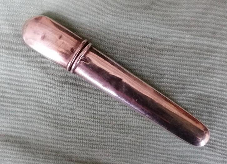 Zilveren naaldenkoker - Oud naaigerei, Antiek en Kunst, Antiek | Goud en Zilver, Zilver, Ophalen of Verzenden