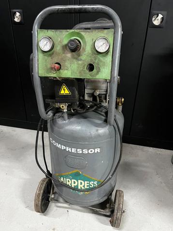 Airpress compressor 230v 50liter beschikbaar voor biedingen