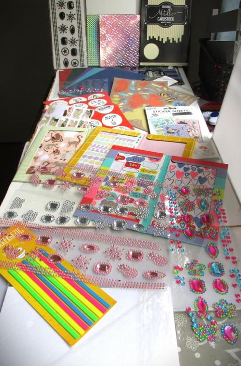 Juwelen stickers +4x stickerboek+ Holografisch papier+cardst, Hobby en Vrije tijd, Stickers en Plaatjes, Nieuw, Meerdere stickers