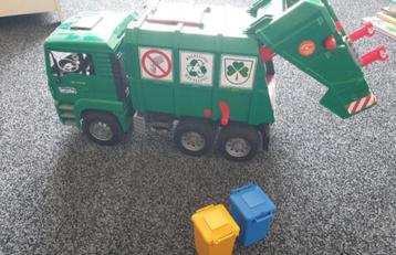 Speelgoed vuilniswagen - 45 cm lang - merk Bruder beschikbaar voor biedingen