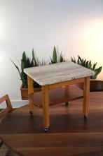 Vintage serveertafeltje / tafel retro mid century deens 60, Ophalen, Minder dan 50 cm, Minder dan 50 cm, Zo goed als nieuw