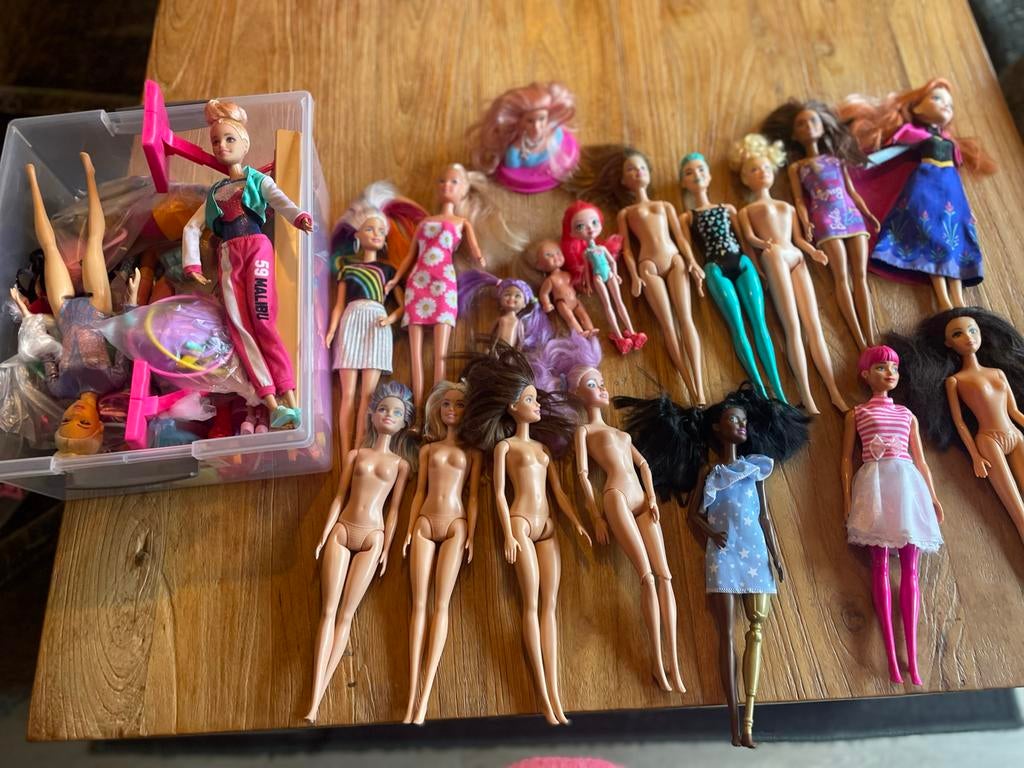 Barbie poppen collectie, Kinderen en Baby's, Speelgoed | Poppen, Ophalen of Verzenden, Gebruikt, Overige typen