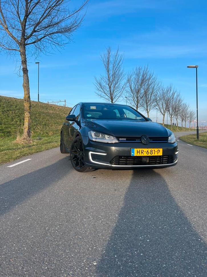 Volkwagen golf 7 gte full option, Auto's, Volkswagen, Particulier, Golf, Hybride Elektrisch/Benzine, Plug-in hybride, A, Hatchback