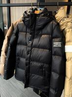 Burberry Jas - Stijlvol en Warm! MAAT M, Ophalen of Verzenden, Zo goed als nieuw, Maat 48/50 (M), Zwart