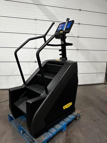Nieuwste Type Technogym Climb Excite Live P beschikbaar voor biedingen