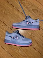 Nike Air Force 1 Paars Maat 36, Kleding | Dames, Schoenen, Nike, Ophalen of Verzenden, Zo goed als nieuw, Sneakers of Gympen