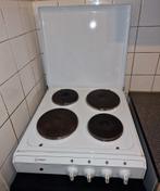Indesit elektrische kookplaat met 4 kookzones.

Vrijstaand, Zo goed als nieuw, Vrijstaand, Elektrisch, 4 kookzones
