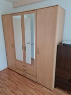 Ruime kledingkast met spiegeldeuren 200x60x210 cm, Ophalen, Zo goed als nieuw, 200 cm of meer, Modern
