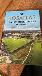 Bosatlas van het Nederlandse voetbal, Bosatlas, Ophalen of Verzenden, Zo goed als nieuw, 1800 tot 2000