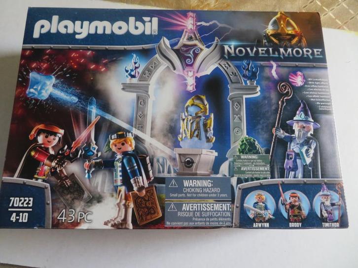 PLAYMOBIL --- 70223  NOVELMORE, Kinderen en Baby's, Speelgoed | Playmobil, Zo goed als nieuw, Ophalen of Verzenden