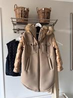 Goldbergh Winterjas Halflang ZGAN, Kleding | Dames, Ophalen of Verzenden, Zo goed als nieuw, Maat 38/40 (M), Beige