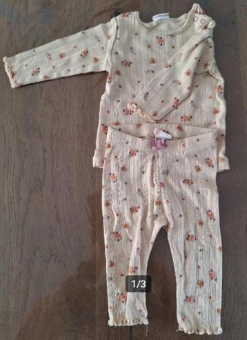 2 setjes meisjeskleding maat 62 beschikbaar voor biedingen