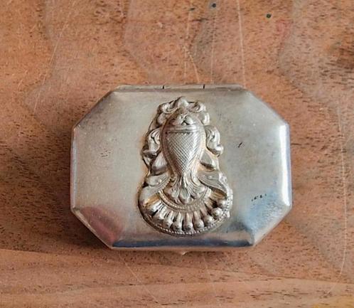 Pillendoosje 925 sterling zilver 40,7 gram, Antiek en Kunst, Antiek | Goud en Zilver, Zilver, Ophalen of Verzenden