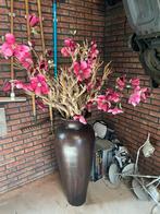 Prachtige grote vaas met takken en roze magnolia’s, Huis en Inrichting, Binnen, Zo goed als nieuw, Ophalen