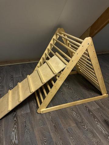 Grote Pikler Driehoek (120cm) Klimrek beschikbaar voor biedingen