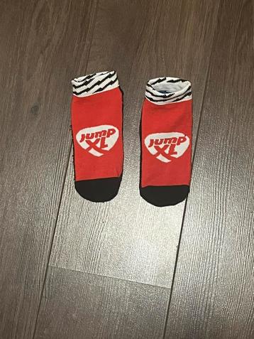 Jump XL Trampolinesokken – Rood/Zwart (kids) beschikbaar voor biedingen