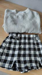 Leuk setje van Zara. Zwart/wit broekrokje en trui, Meisje, Ophalen of Verzenden, Zo goed als nieuw, Jurk of Rok