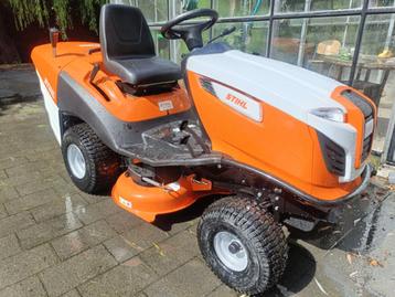 Zitmaaier splinternieuw maaier gazon in Ridderkerk  beschikbaar voor biedingen