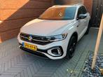 Volkswagen T-Roc 1.5 TSI R-Line | Pano | Keyless | Ascotgrey, 1258 kg, 1498 cc, Zwart, 4 cilinders