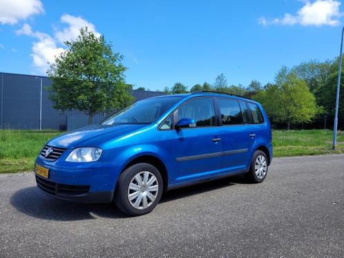 Volkswagen Touran 1.6-16V FSI NW APK, Auto's, Volkswagen, Bedrijf, Touran, ABS, Airbags, Airconditioning, Boordcomputer, Cruise Control