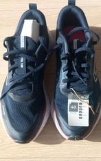Schoenen Decathlon maat 40 nieuw, Kleding | Heren, Schoenen, Ophalen of Verzenden, Nieuw, Zwart