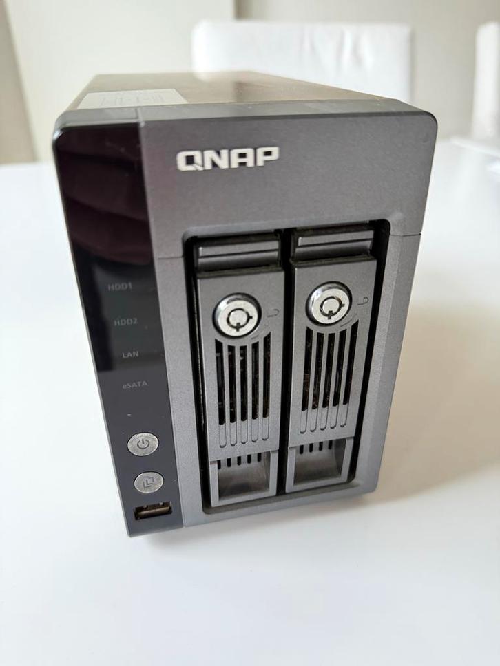 QNAP TS-219P NAS met tweemaal 2Tb Seagate schijven, Computers en Software, NAS, Gebruikt, Ophalen