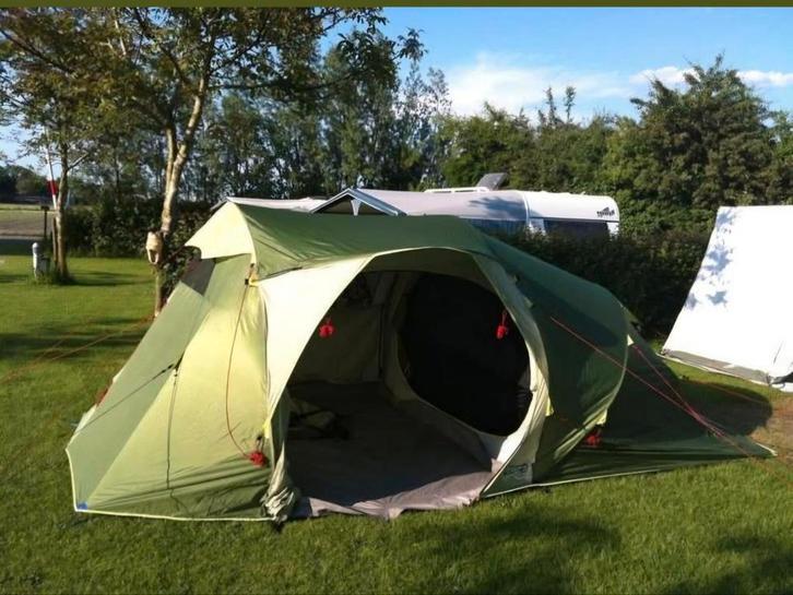 Quechua 4-persoons tent, Caravans en Kamperen, Tenten, tot en met 4, Gebruikt, Ophalen