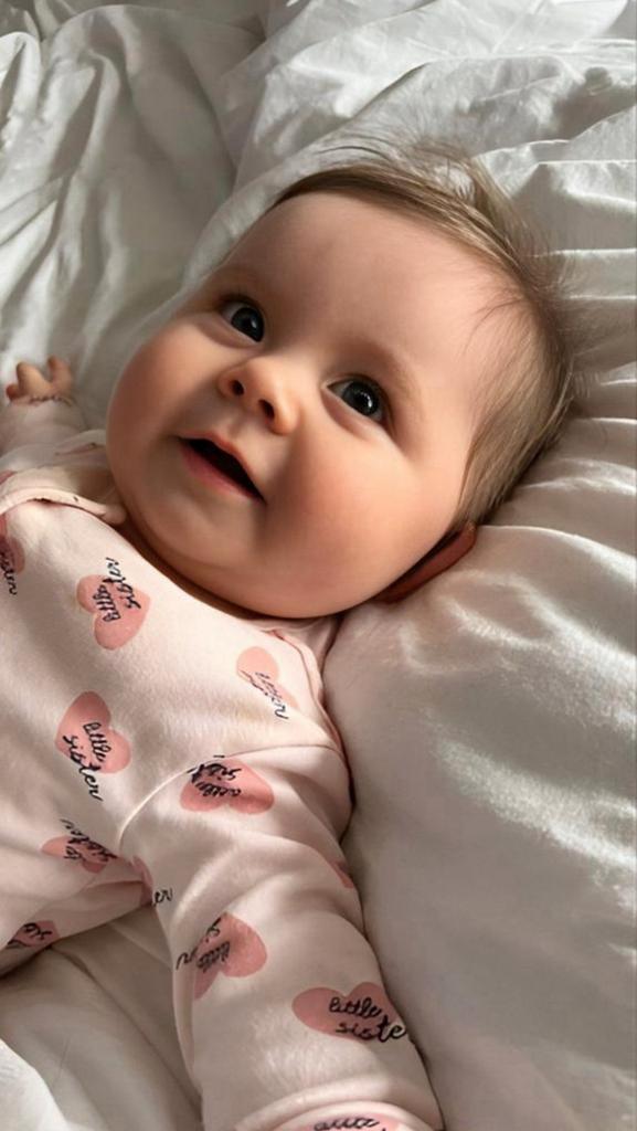 oppas nodig in amsterdam nieuw-west?, Kinderen en Baby's, Babykleding | Maat 50, Zo goed als nieuw, Jongetje of Meisje, Ophalen of Verzenden