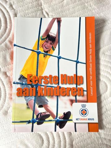 Eerste Hulp aan Kinderen - Leerzaam boek beschikbaar voor biedingen