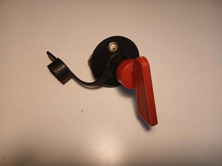 Zware schakelaar twee stuks, 8mm en 6mm schroefdraad, nieuw!, Hobby en Vrije tijd, Elektronica-componenten, Nieuw, Ophalen of Verzenden