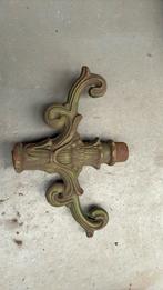 Gietijzeren ornament, Ophalen
