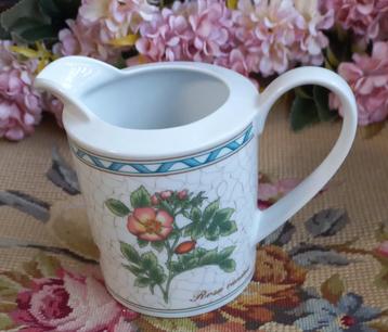 Leuk vintage melkkannetje, blauwe/roze bloem, H.W. Bavaria  beschikbaar voor biedingen