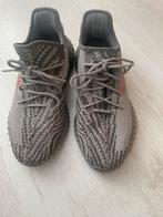 Yeezy 350 grijs maat 53,5, Ophalen of Verzenden, Zo goed als nieuw, Overige kleuren